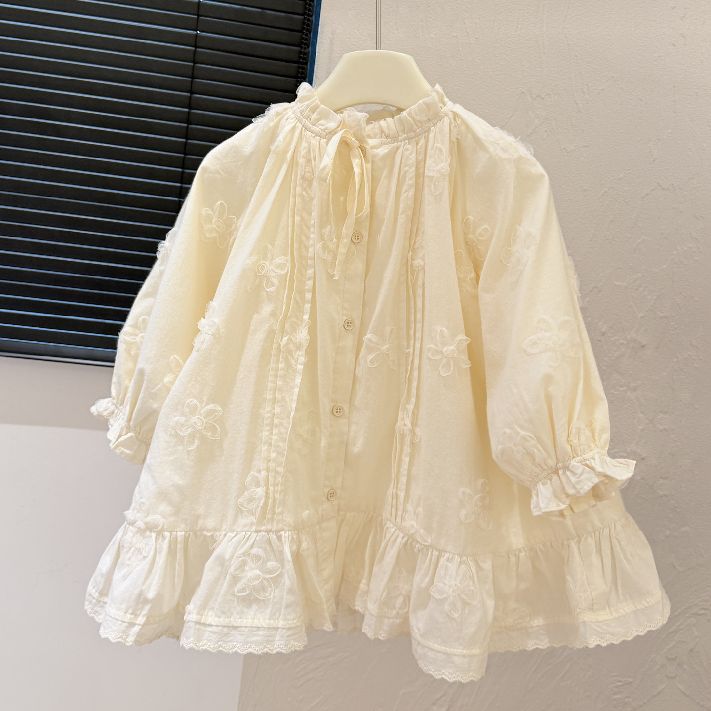 女童新款春装韩版立体花朵连衣裙女宝宝潮款时尚洋气儿童裙子童装