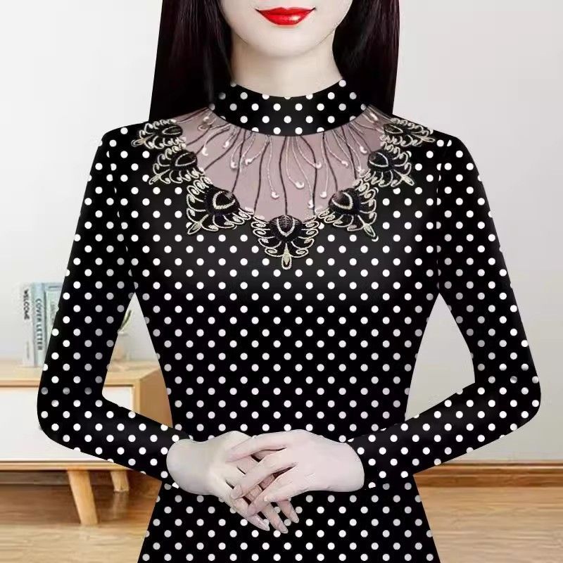 秋冬新款蕾丝印花遮肚子