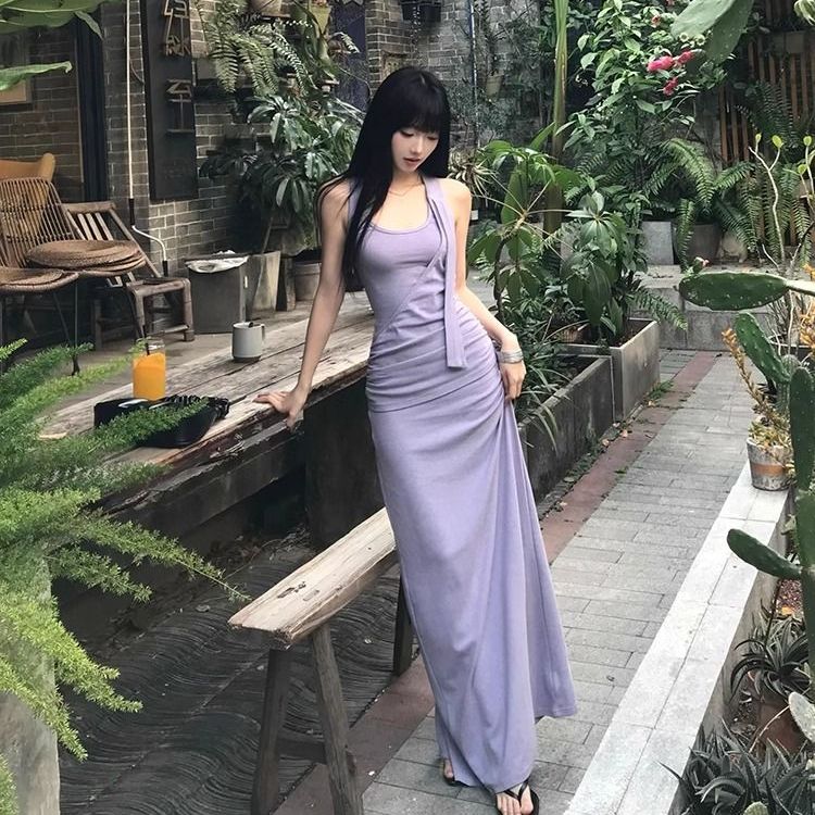 品牌清仓法式复古紫色挂脖连衣裙女夏季新款收腰显瘦辣妹包臀背带
