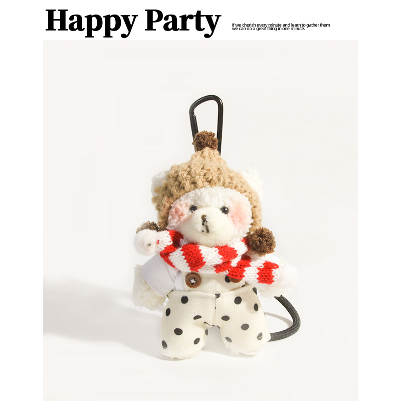 新年可爱腮红小熊公仔包包挂饰毛绒包挂件精致高级感钥匙扣送礼物