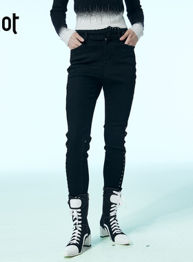 uhot/诱货黑色铆钉微紧身牛仔裤高腰显瘦显腿长酷帅新款UWWW6K438