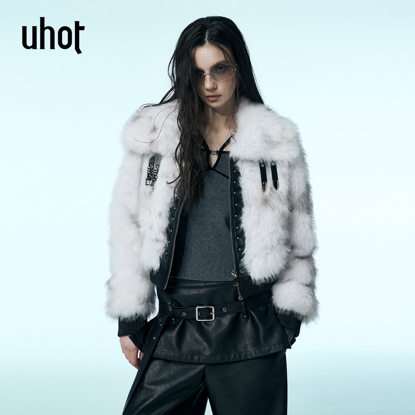 uhot/诱货黑白环保皮毛绒感外套