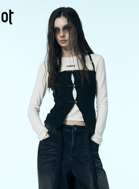 uhot/诱货黑白假两件修身羊毛打底衫女经典百搭保暖时尚UWWW2Z131