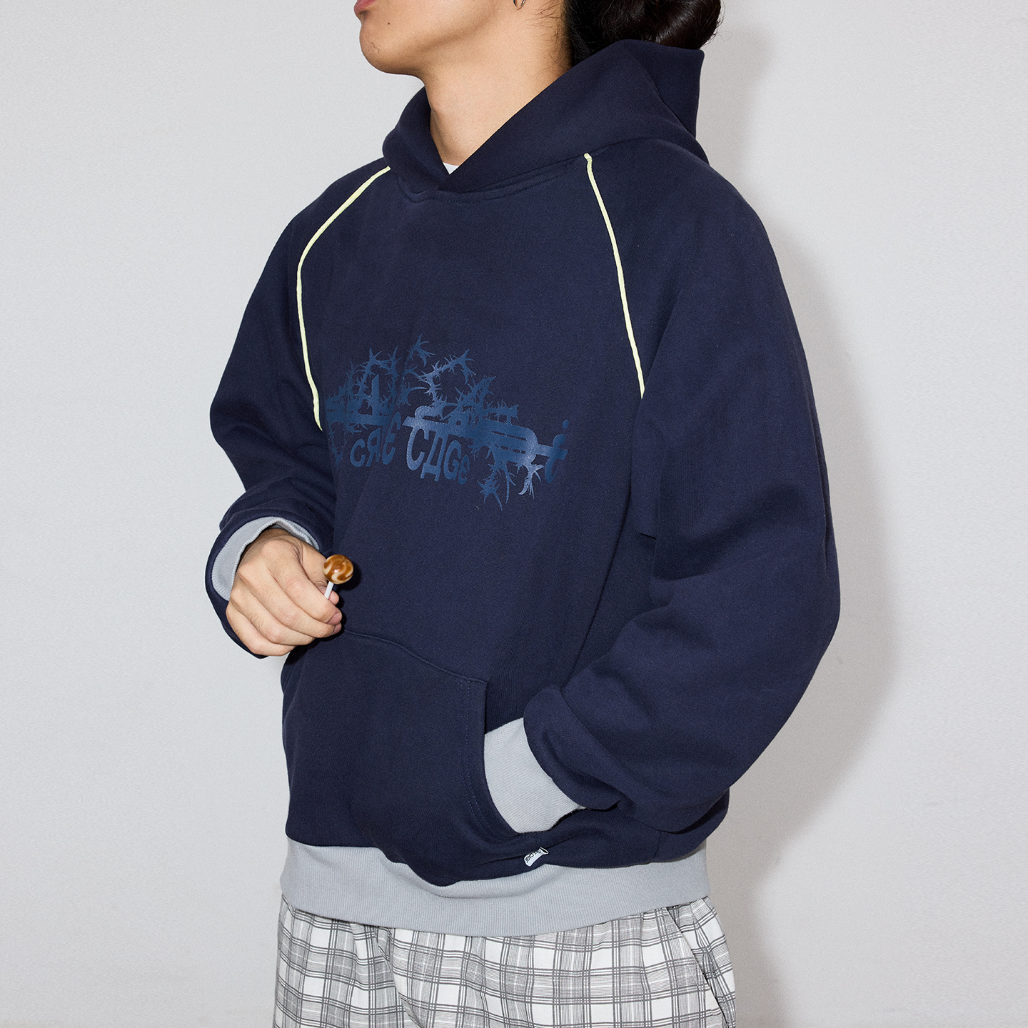 CRICLE CAGE环洞 荆棘字母加绒复古插肩袖秋冬街头长袖连帽卫衣