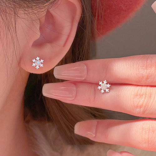 伊灿S999纯银针雪花耳钉女
