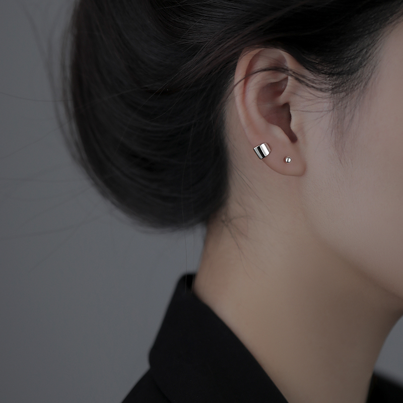 伊灿S999纯银针半圈养耳洞耳钉女