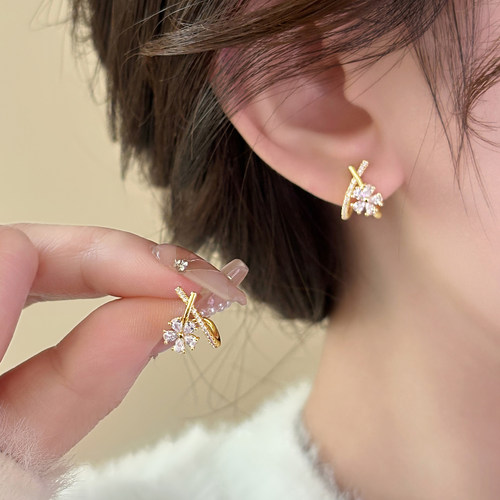 伊灿韩国花朵交叉耳钉女纯银