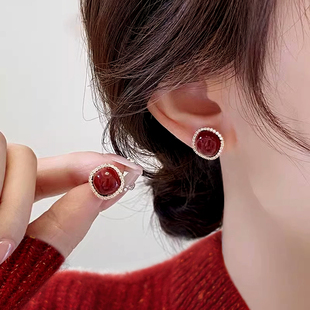 新年酒红色镶钻珍珠耳钉女小众设计纯银耳夹耳饰2025新款爆款耳环