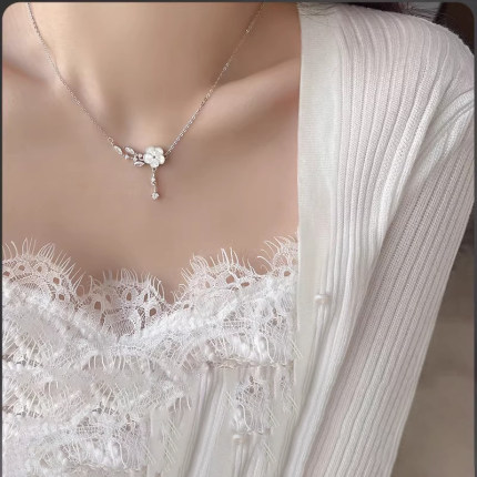 山茶花锆石纯银项链女轻奢小众设计颈链2026新款爆款高级感锁骨链