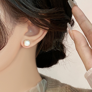 S999纯银天然淡水珍珠耳钉养耳洞小巧耳环2025年新款简约轻奢耳饰