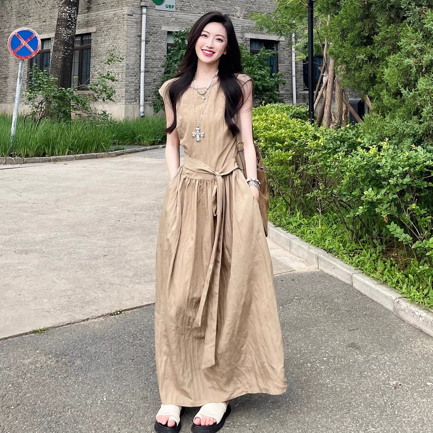 法式绝美短袖连衣裙子女夏季2026新款今年流行爆款巨好看掐腰长裙