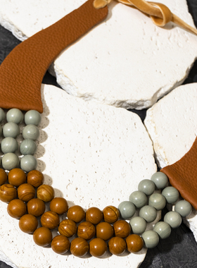 二梦三青【椰林阿芙佳朵】多层项链女时尚复古棕色阿拉善玛瑙皮绳