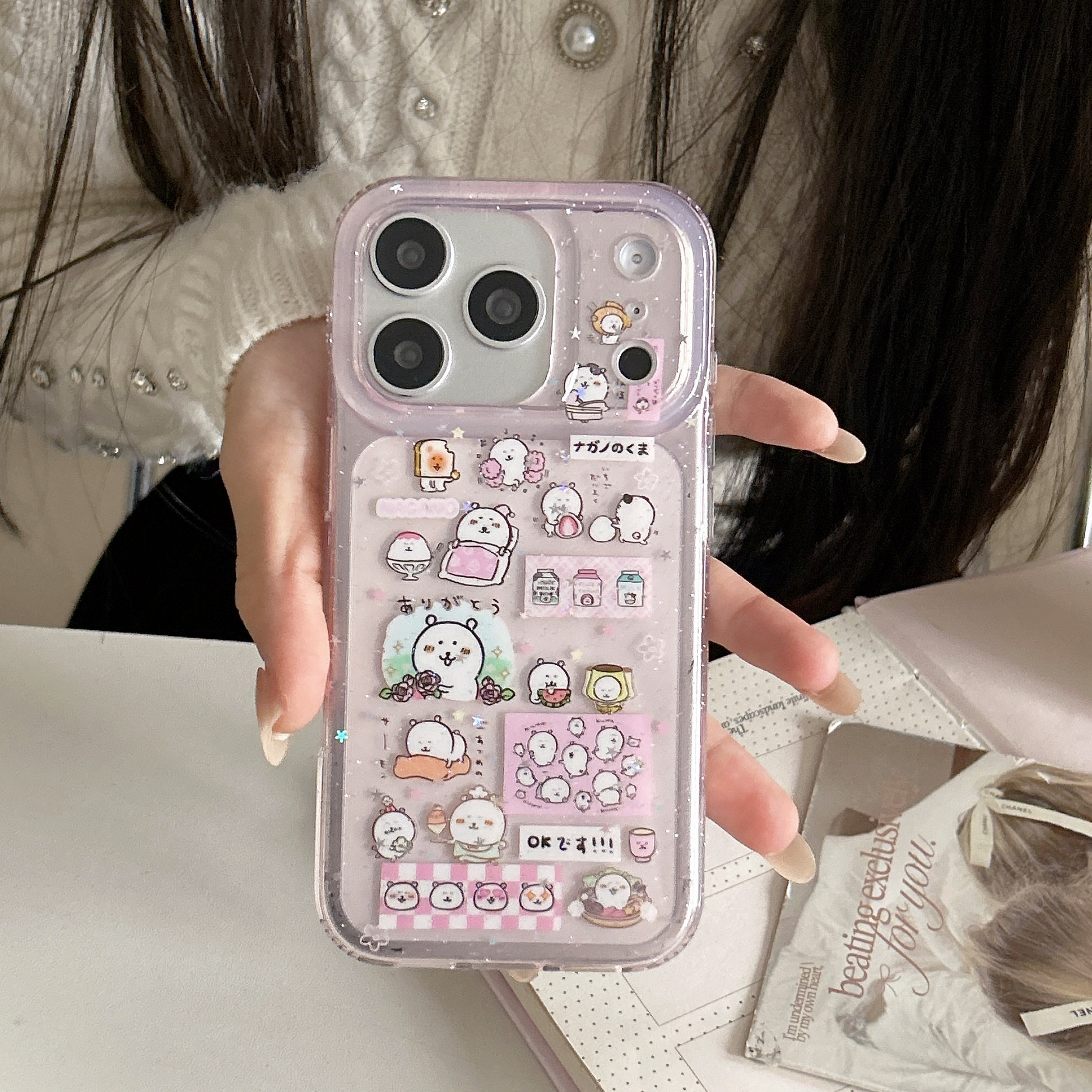 可爱白色自嘲熊慵懒日常适用苹果17promax手机壳15全包按键半包镜头壳14/13创意个性透明硅胶壳16防摔保护壳