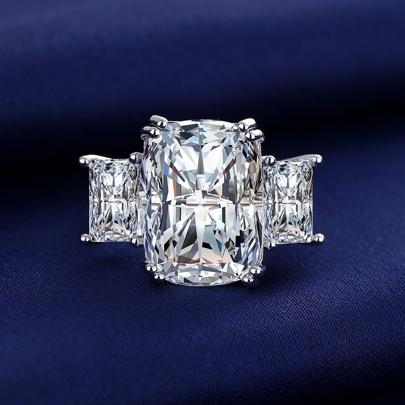 欧美豪华方形八克拉锆石戒指