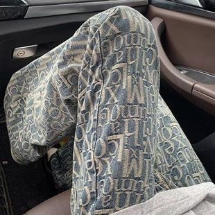 字母提花满印牛仔裤男春秋新款美式潮牌vibe风弯刀宽松微喇长裤子