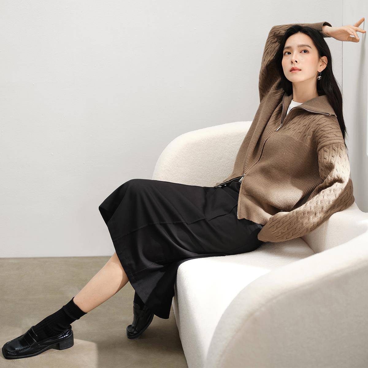 对白复古绞双拉女链翻领衣外套202毛4冬季新款宽松花巴恩风EDE115