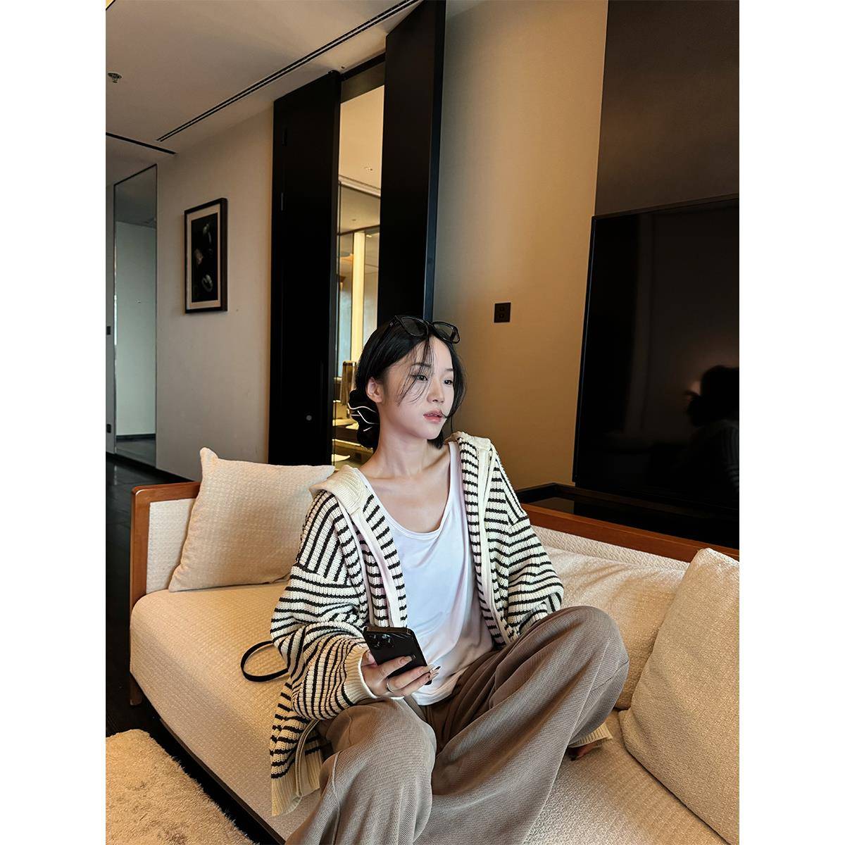 巴卜外女Studio杏KAW抽绳连帽条纹色针织开衫秋季韩版宽松百搭上