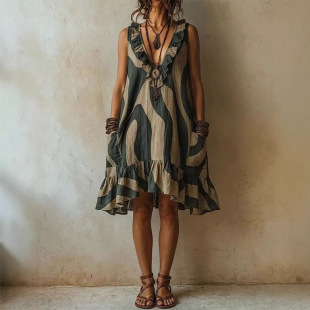 V领木耳边女士连衣裙V-neck black fungus edge women's dress