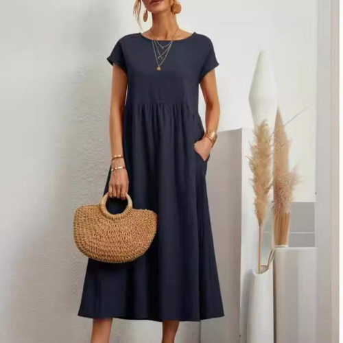 纯色圆领中腰连衣裙Solid color round neck mid waist dress