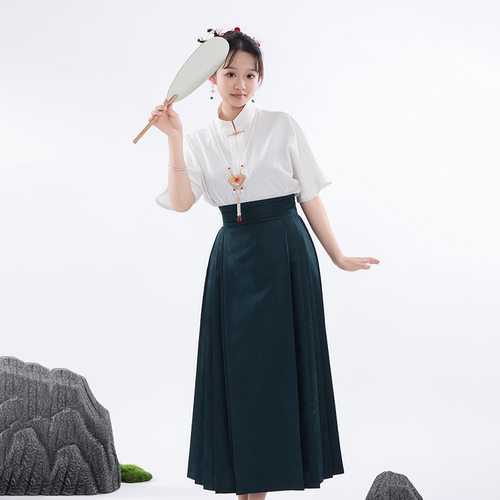 彩云涧2024年马面裙新款促销