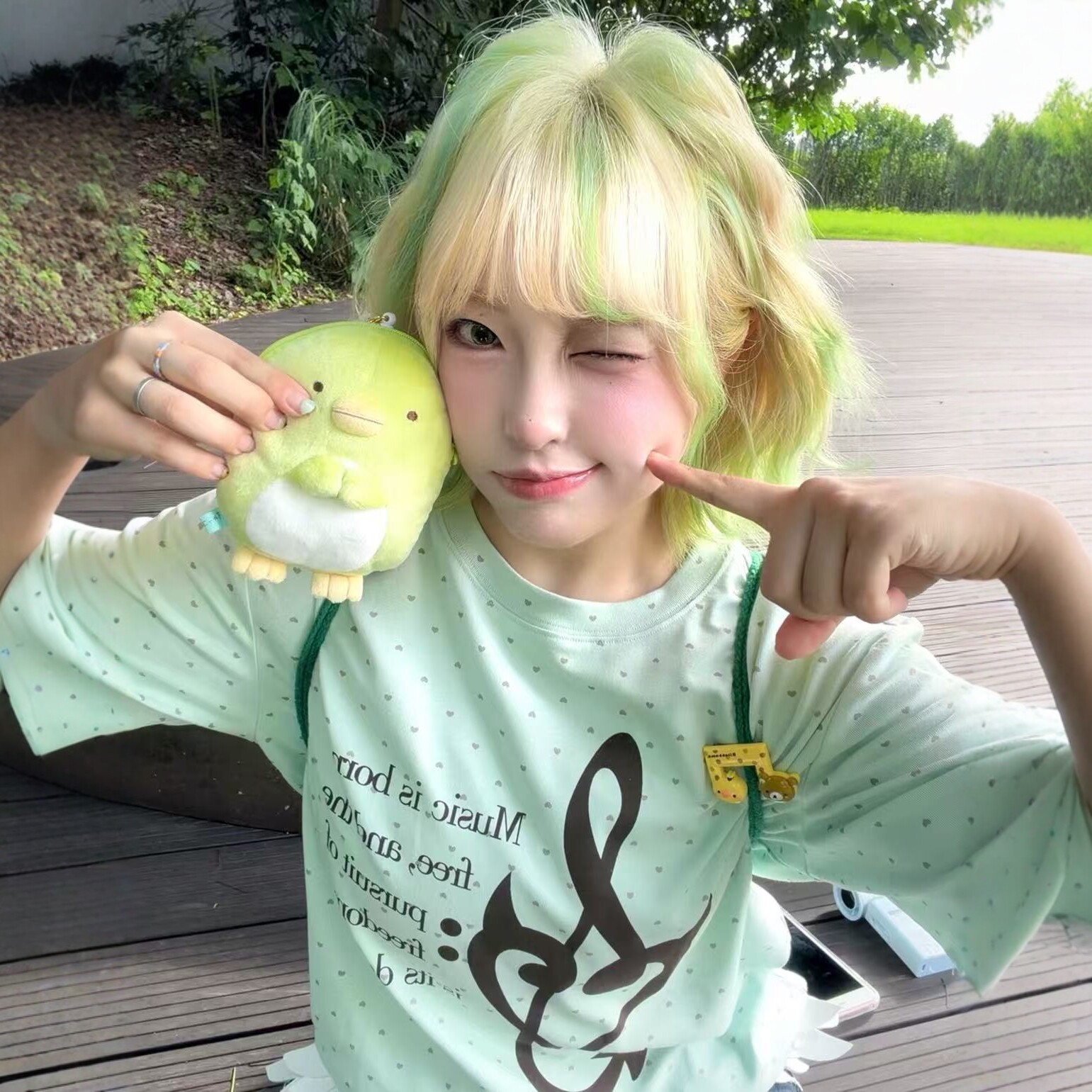 假发女士Lolita白金渐变绿短卷发