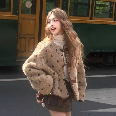 奶茶波点短款双面穿羊羔毛绒环保皮草冬季新款麂皮绒两面小众外套
