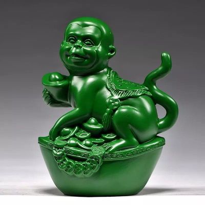 绿色实木猴子实木雕刻十二生肖摆