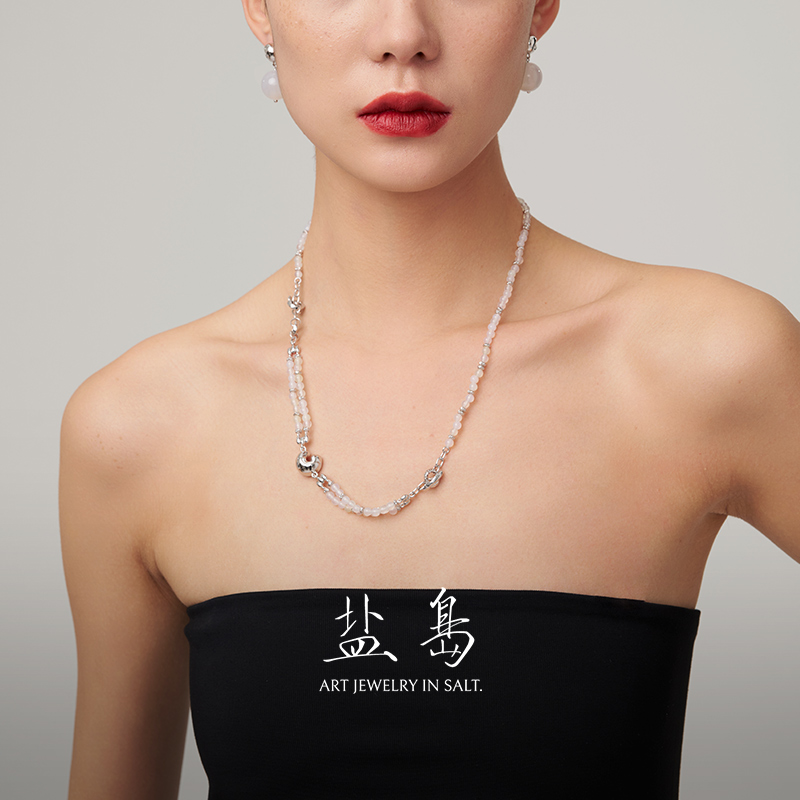 盐岛热巴同款锦鲤白玛瑙小众串珠项链设计师配饰长项链拼接高级感