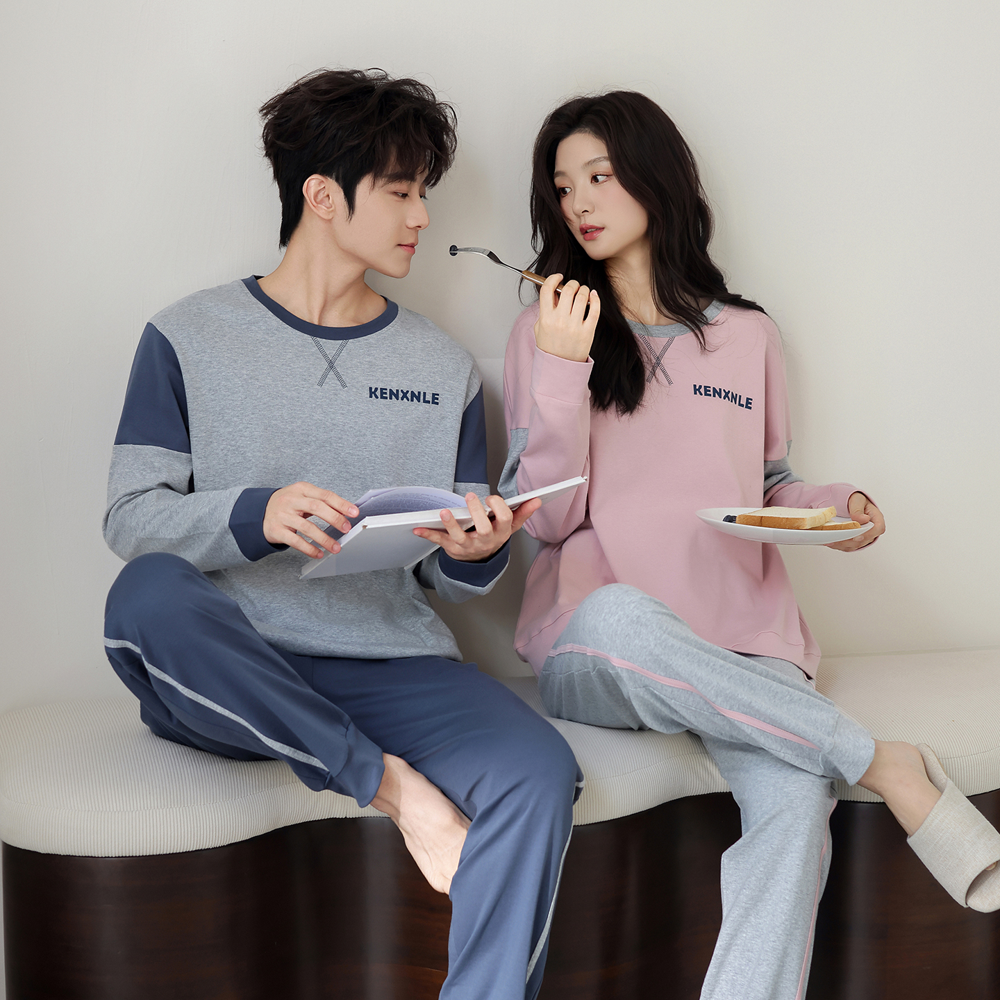 高档情侣睡衣春秋款长袖100%纯棉女2026简约家居服收束口袖套头男