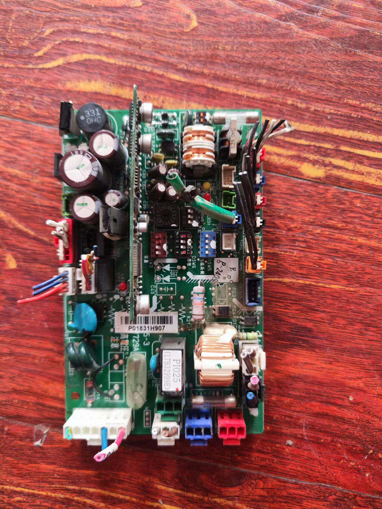 日立主板P102517B32999E空调