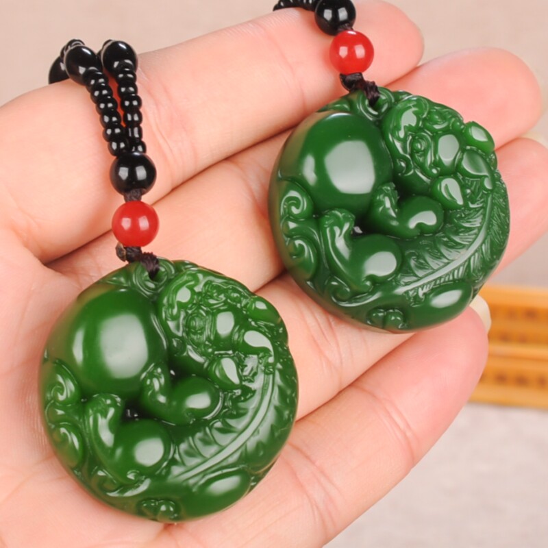和田玉碧玉貔貅吊坠菠菜绿碧玉有求必应招财进宝貔貅挂件项链玉坠
