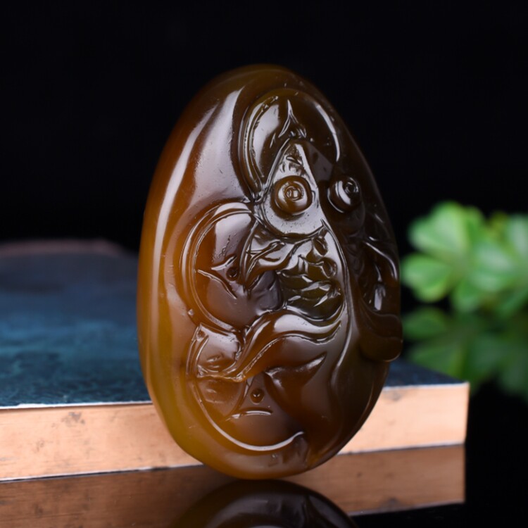 天然和田玉金鱼手把件糖料原石玉手玩件八方来财玉螃蟹挂件吊坠