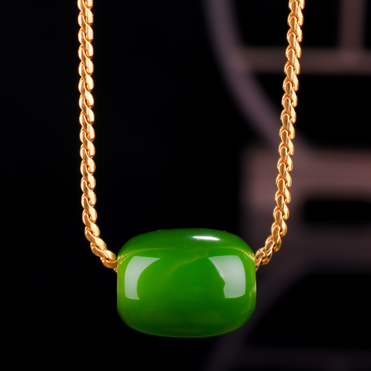 天然和田玉吊坠女款菠菜绿碧玉好运珠配饰路路通玉坠子锁骨项链