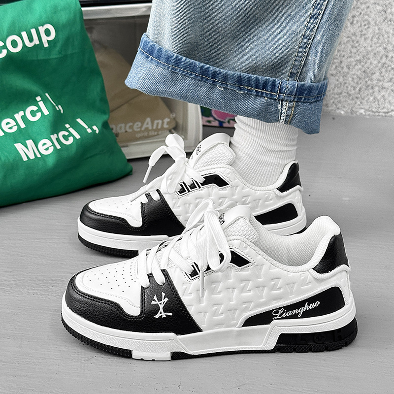 港风小众气垫休闲板鞋男2025春秋透气百搭情侣鞋学院风轻便滑板鞋