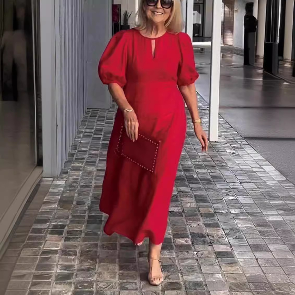 Casual round neck bubble sleeve dress休闲圆领泡泡袖连衣裙女