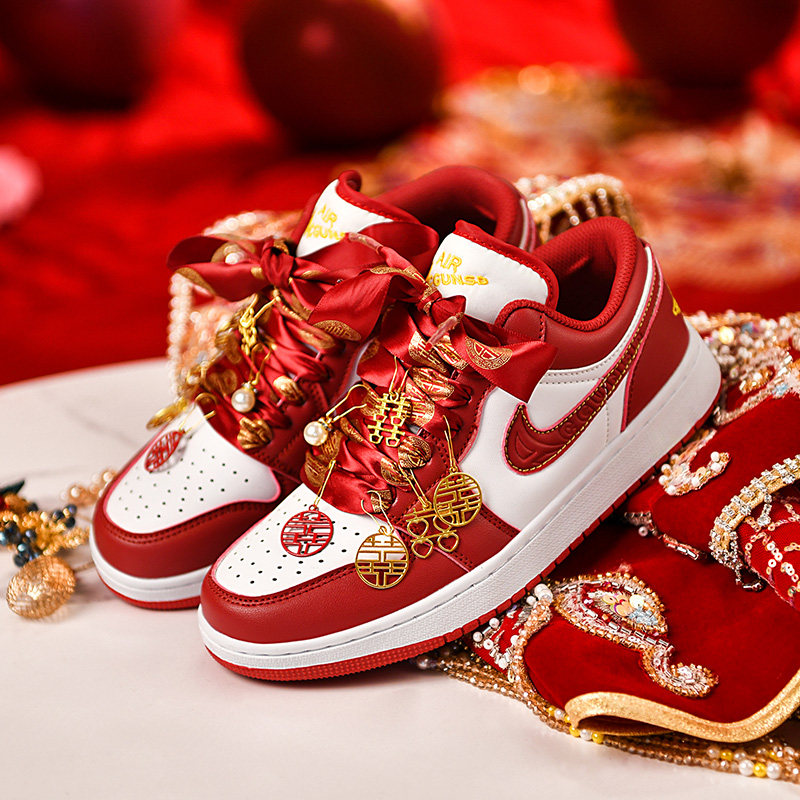 红色aj婚鞋新娘鞋运动板鞋正品莆田aj1女鞋秀禾本命年情侣结婚鞋