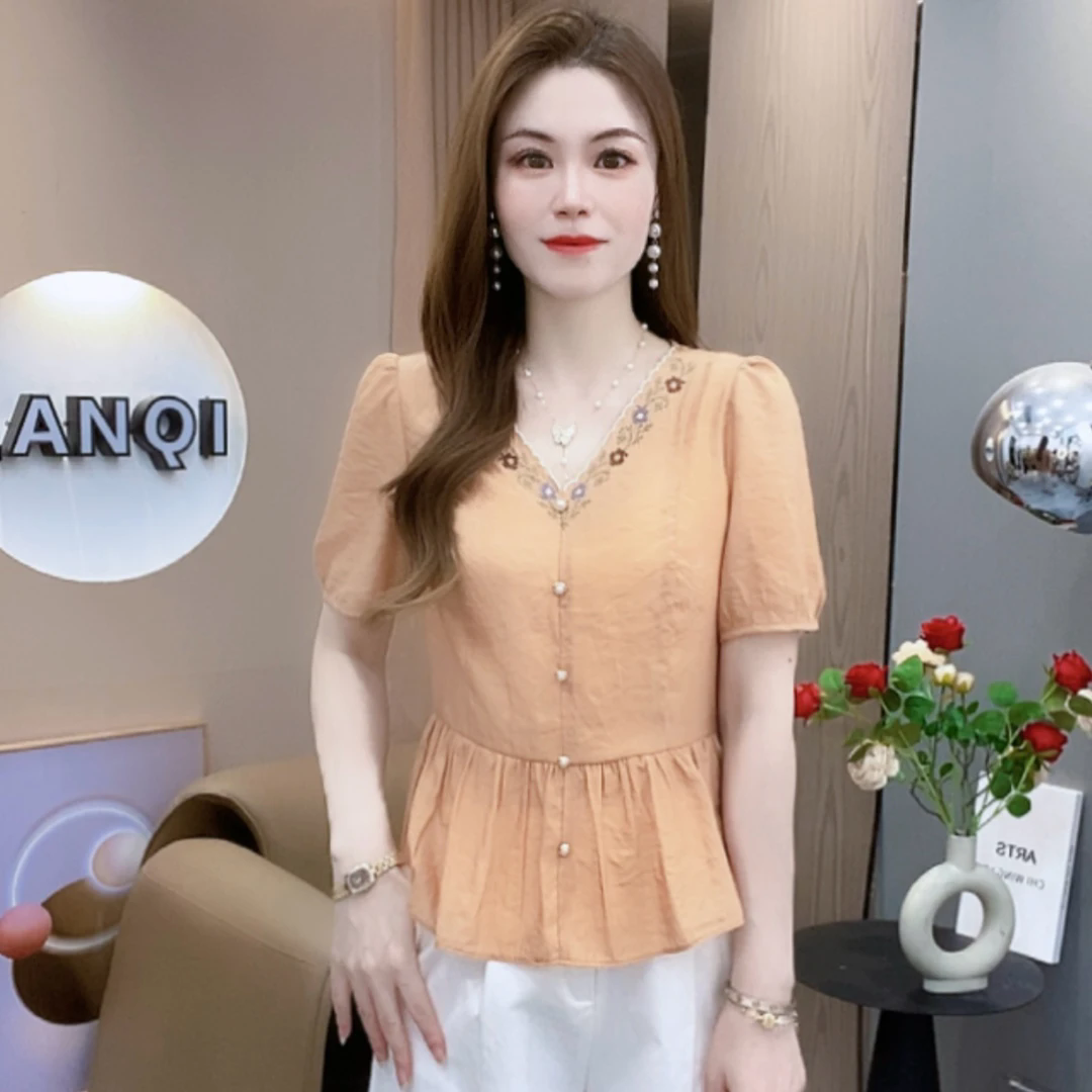 夏季新款时尚气质V领刺绣短袖女