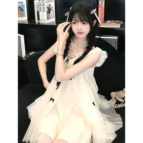 巨好看漂亮甜美吊带连衣裙女夏日