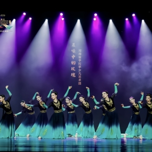 儿童维吾尔族表演服新疆演出服小小古丽维族女少数民族舞蹈演出服