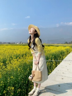 陈可爱 黄色假两件针织开衫 白色棉质直筒裙日系通勤温柔百搭套装