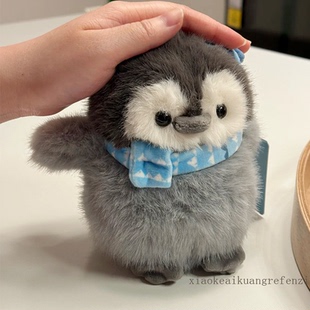 正版小企鹅玩偶可爱毛绒玩具仿真企鹅公仔儿童抱枕娃娃女生日礼物