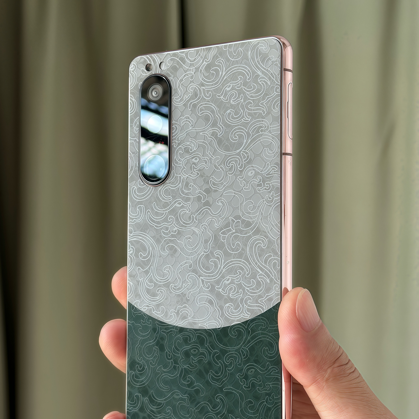 适用索尼 Xperia 1 IV撞色素皮后模个性双色拼接Xperia 1 II背膜贴Xperia 5 II手机后盖保护膜