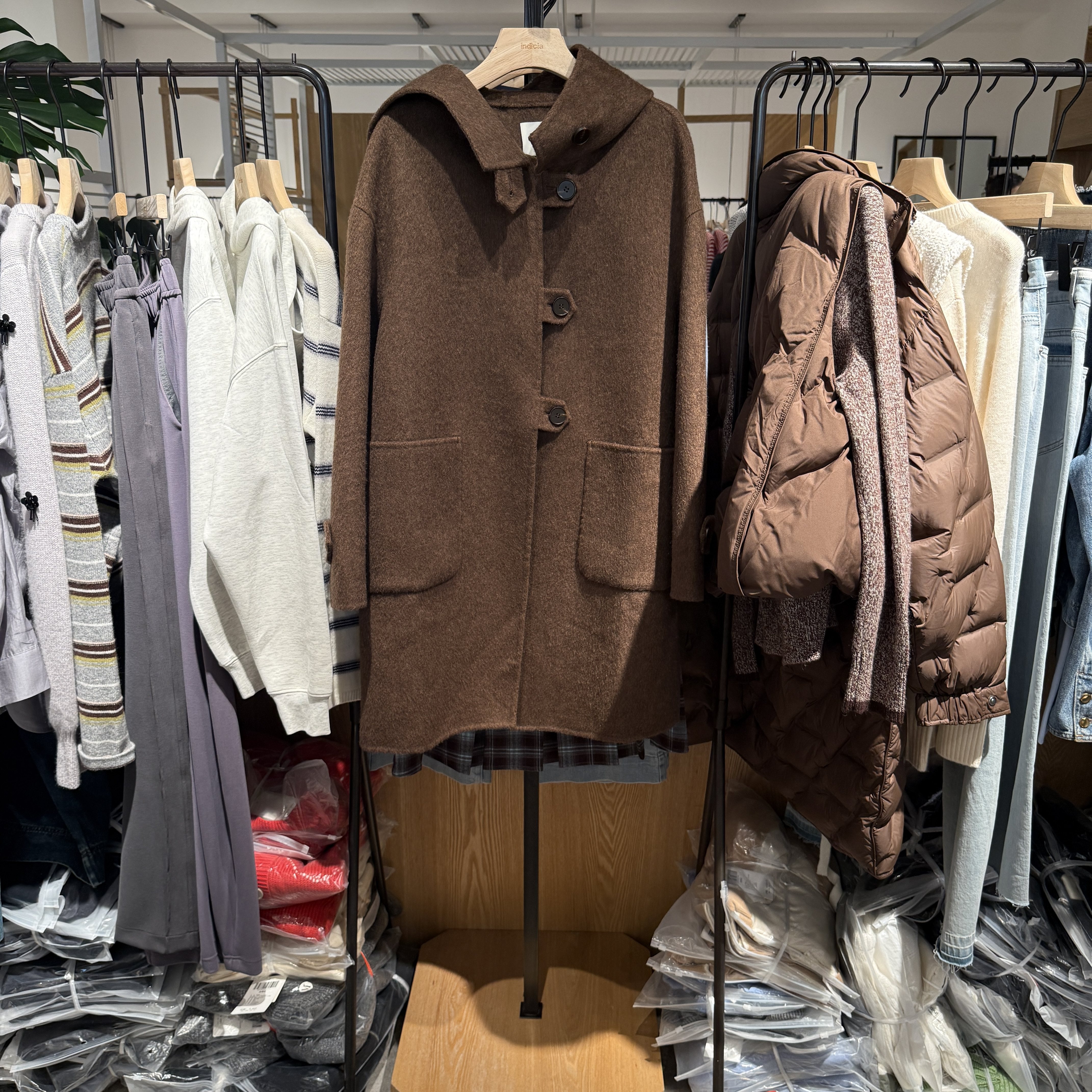 indiciaF2D4DY739C专柜正品标记女装绵羊毛连帽大衣吊牌价1989,女装/女士精品,毛呢外套,淘宝优惠券,粉丝福利购,淘宝优惠卷