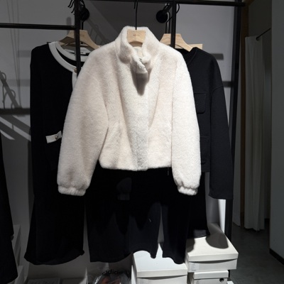 indiciatheL2D5WT247专柜正品标记女装显瘦毛绒外套吊牌价1889