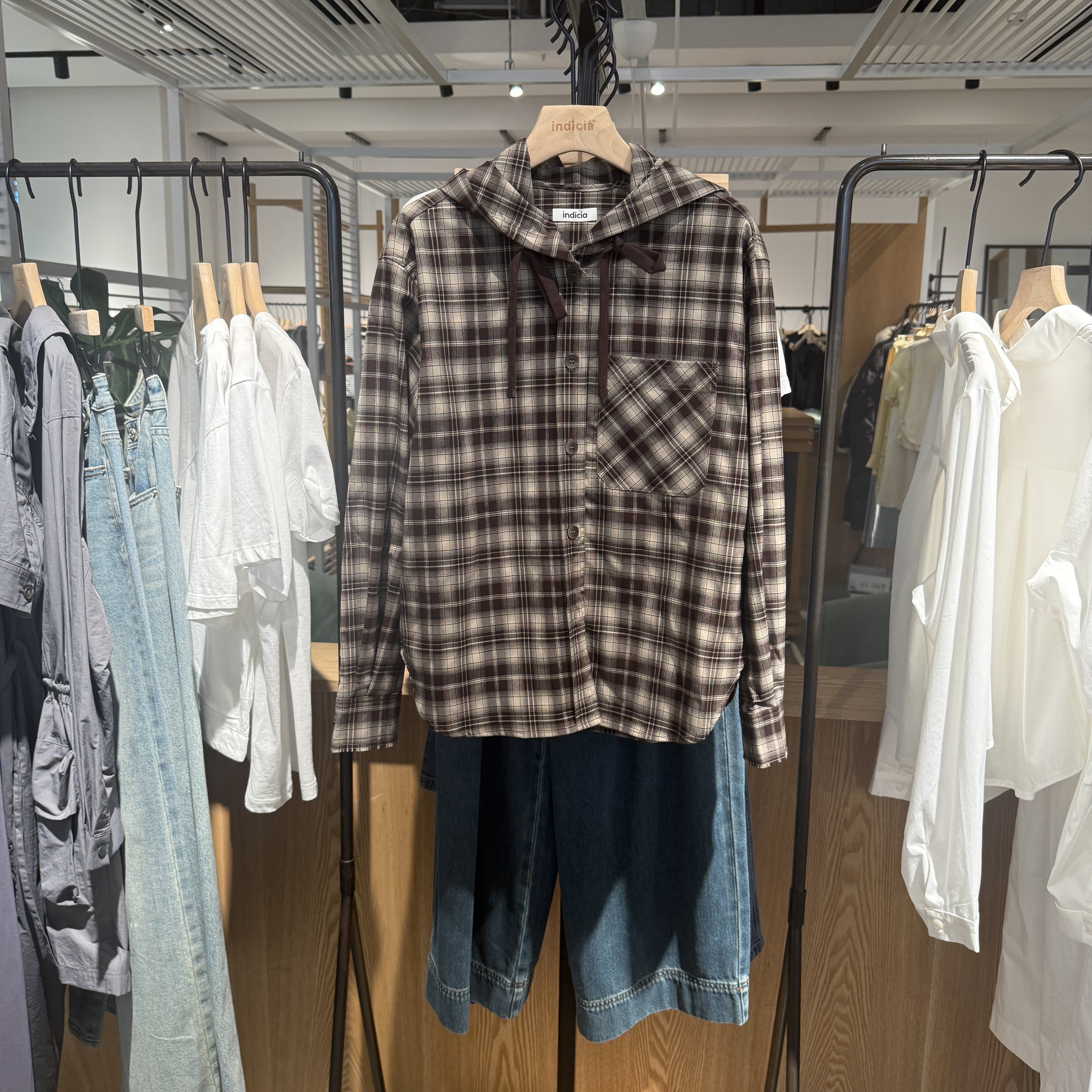 indiciaF2D4CS740N专柜正品标记女装格纹外套宽松连帽衬衫吊牌739