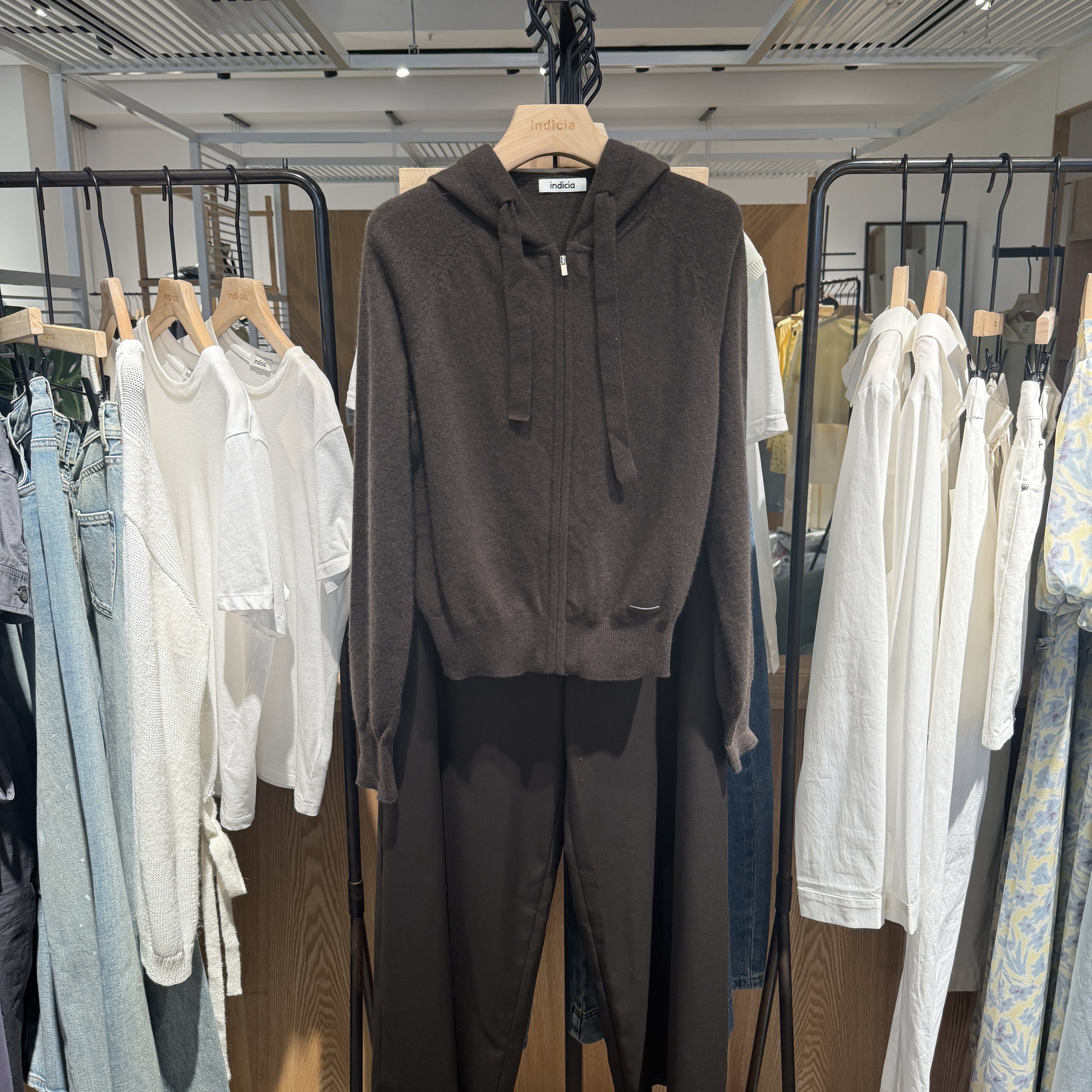 indiciaF2D4KS686F专柜正品标记女装简约百搭休闲针织开衫吊牌989,女装/女士精品,毛针织衫,淘宝优惠券,粉丝福利购,淘宝优惠卷