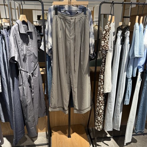 indiciaF2C5KZ373C专柜正品标记女装格纹卡其休闲长裤吊牌价639