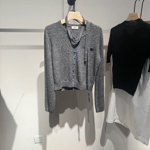 the indiciaL2D6KS285Y专柜正品标记女装2026冬季新款开衫吊牌799