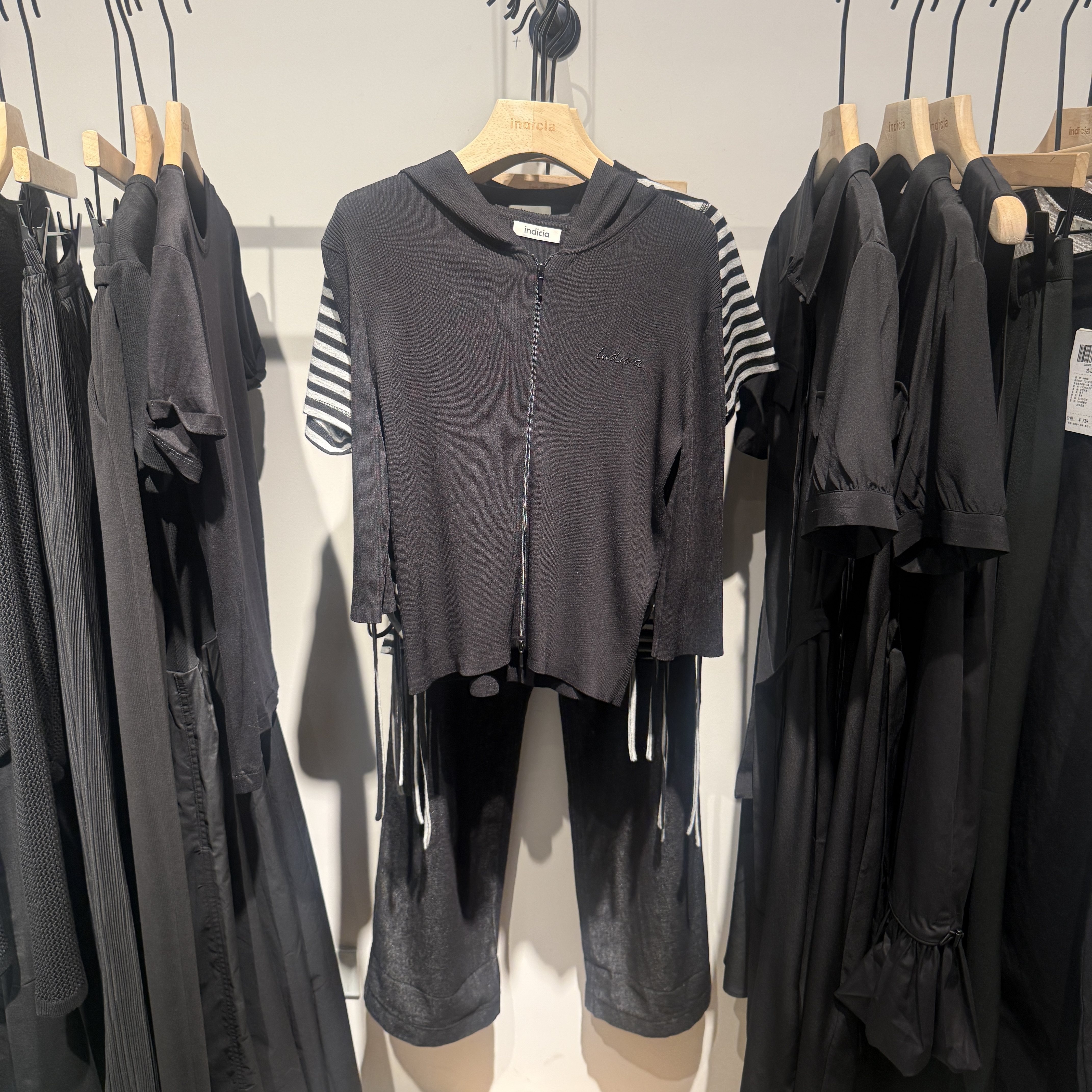 indicia6B405KS272N专柜正品标记女装长袖显瘦帽衫吊牌价659