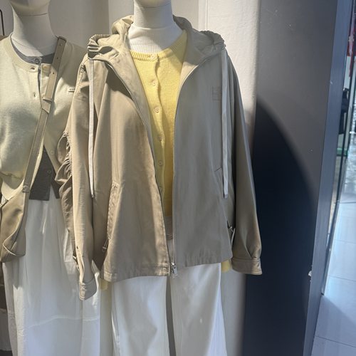 indiciaF2A5FY057N专柜正品标记女装连帽休闲简约短风衣吊牌1089